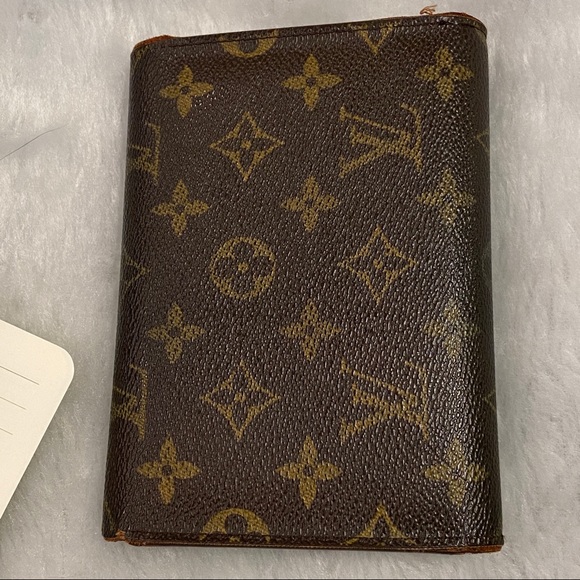 SOLD LOUIS VUITTON Brown Canvas Monogram Trifold - Picture 5 of 16